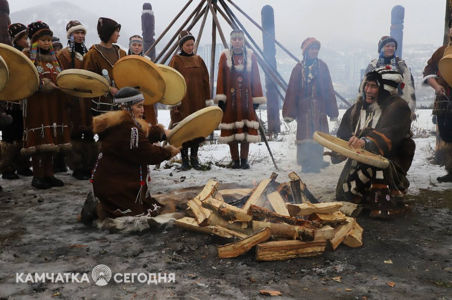 Корякский обрядовый праздник Хололо отметили в Петропавловске-Камчатском. Фоторепортаж. Фото: Виктор Гуменюк\ИА "Камчатка". Фотография 24