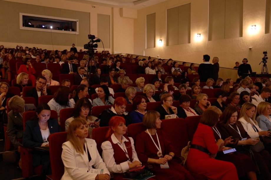 Камчатка встретила финалистов конкурса «Первый учитель» — определены десять лауреатов. Фото: kamgov.ru. Фотография 2