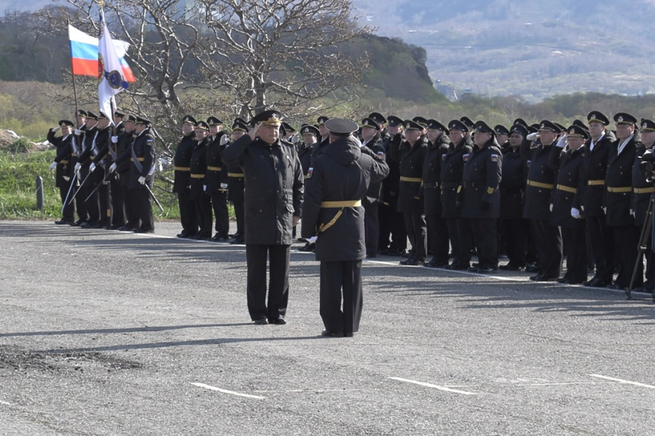 Над новым кораблём Тихоокеанского флота подняли Андреевский флаг. Фото: Алексей Кузьмин / ИА «Камчатка». Фотография 6