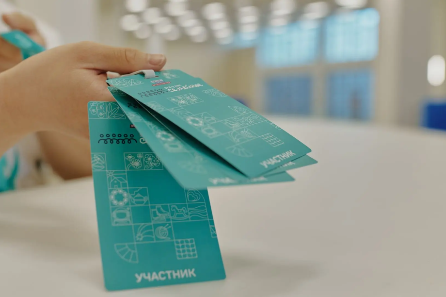 Камчатская семья выступила в полуфинале конкурса «Это у нас семейное» во Владивостоке. Фото: kamgov.ru