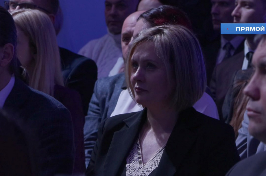 Владимир Солодов поручил краевому минздраву усилить работу по привлечению медиков в регион. . Фотография 3