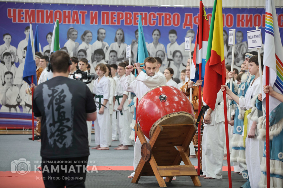 «Ростелеком» вывел в цифру чемпионат по киокусинкай на Камчатке. . Фотография 4