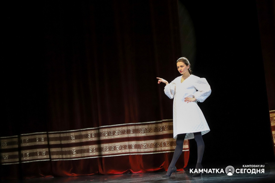 Премьера спектакля «Свои люди» состоится на Камчатке. Фото: Виктор Гуменюк. Фотография 46