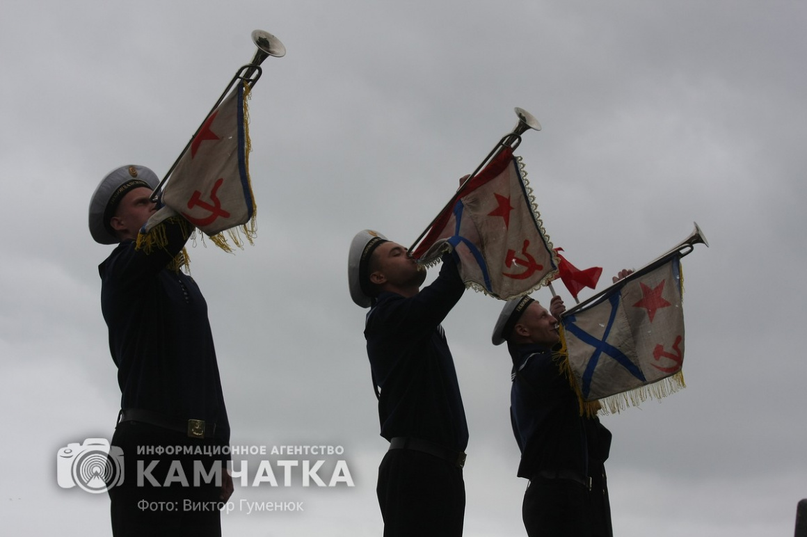 Камчатка празднует День Тихоокеанского флота. Фотоподборка. Фото: Виктор Гуменюк. Фотография 26