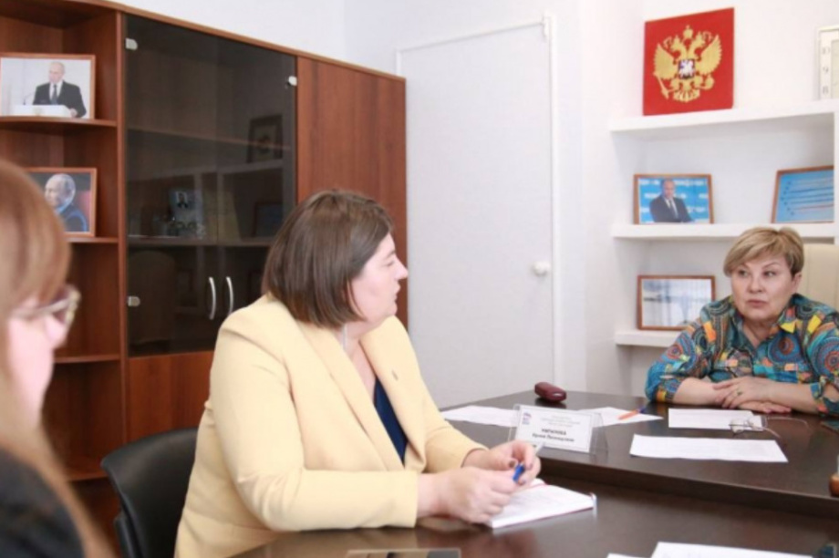 Ирина Унтилова встретилась с руководством университета имени Витуса Беринга. Фото: zaksobr.kamchatka.ru