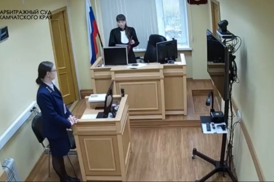 На Камчатке оштрафован магазин «Семейная корзинка» за продажу просроченных продуктов . 