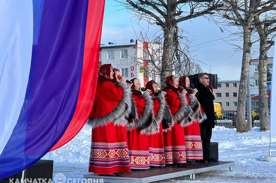 Акцию «ДАВАЙ ZA НАС!» провели в Вилючинске на Камчатке. Фото: Изабель Махмудова. Фотография 10
