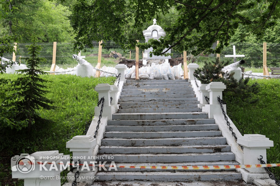 На Камчатке начались работы по реставрации часовни-памятника. фото: Виктор Гуменюк. Фотография 3
