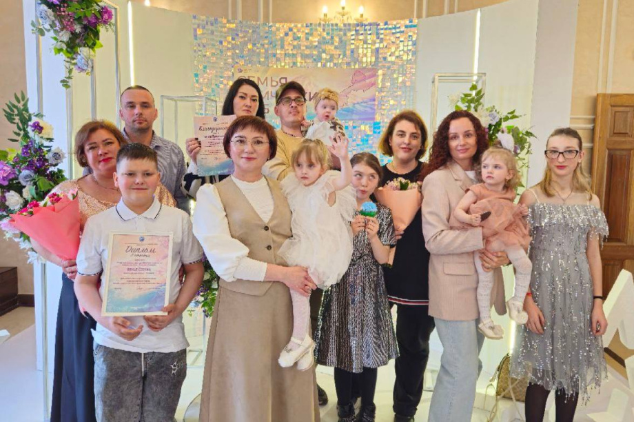 На Камчатке чествовали семьи земляков. Фото: краевой филиал фонда Защитники Отечества. Фотография 1