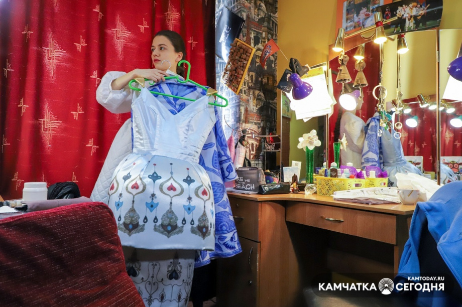 Премьера спектакля «Свои люди» состоится на Камчатке. Фото: Виктор Гуменюк. Фотография 26