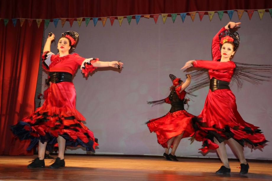 Солодов отправляет артистов на Север. Фото: Павел Крюков. Фотография 2