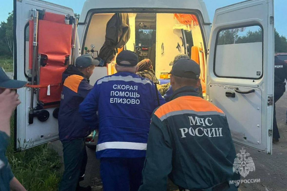 Житель Камчатки выжил после встречи с медведем. Фото: t.me/mchskam41. Фотография 2