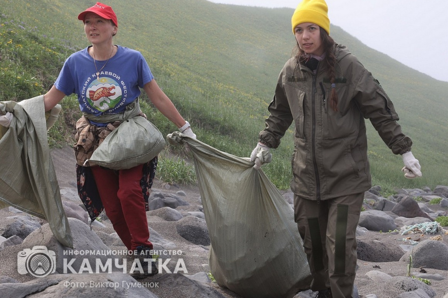 Заповедный берег юга Камчатки очистили от мусора. фото: Виктор Гуменюк. Фотография 44