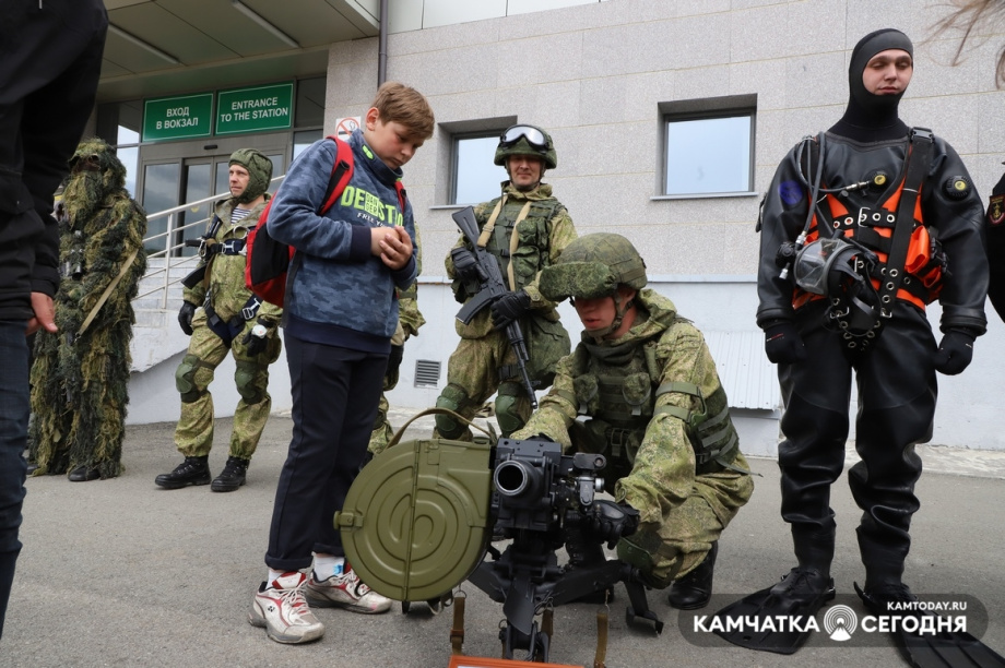 Военная служба по контракту — твой выбор!. Фото: Виктор Гуменюк. Фотография 56