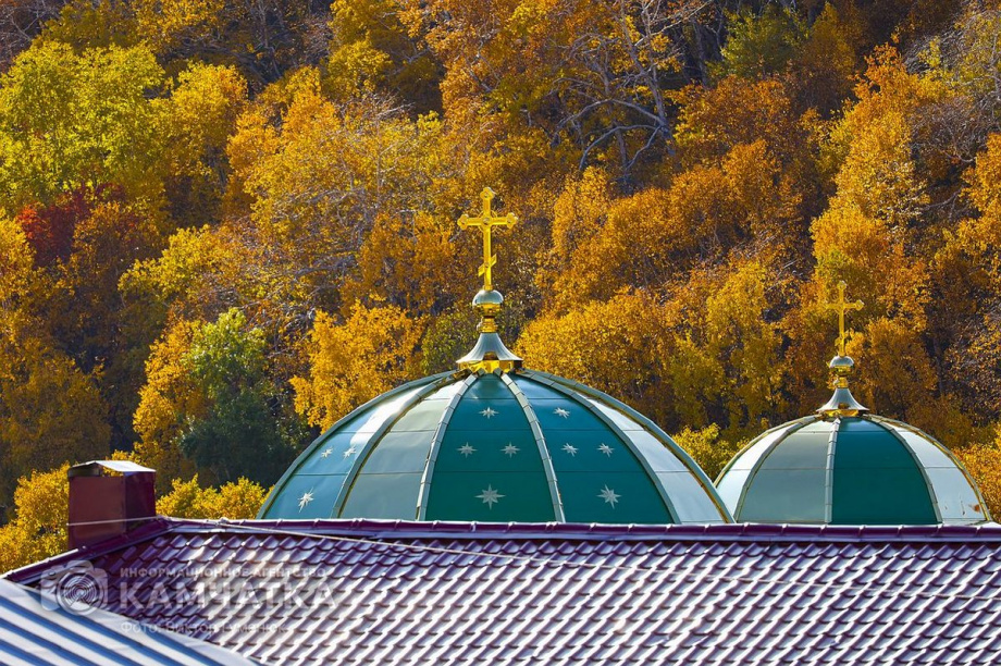 Золотая осень в столице Камчатки. Фоторепортаж. Фото: Виктор Гуменюк. Фотография 45