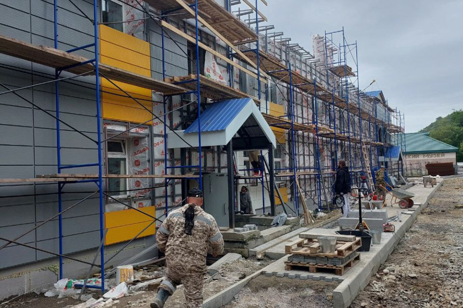 Реконструкция Корякской школы искусств в Палане близится к завершению. . Фотография 6