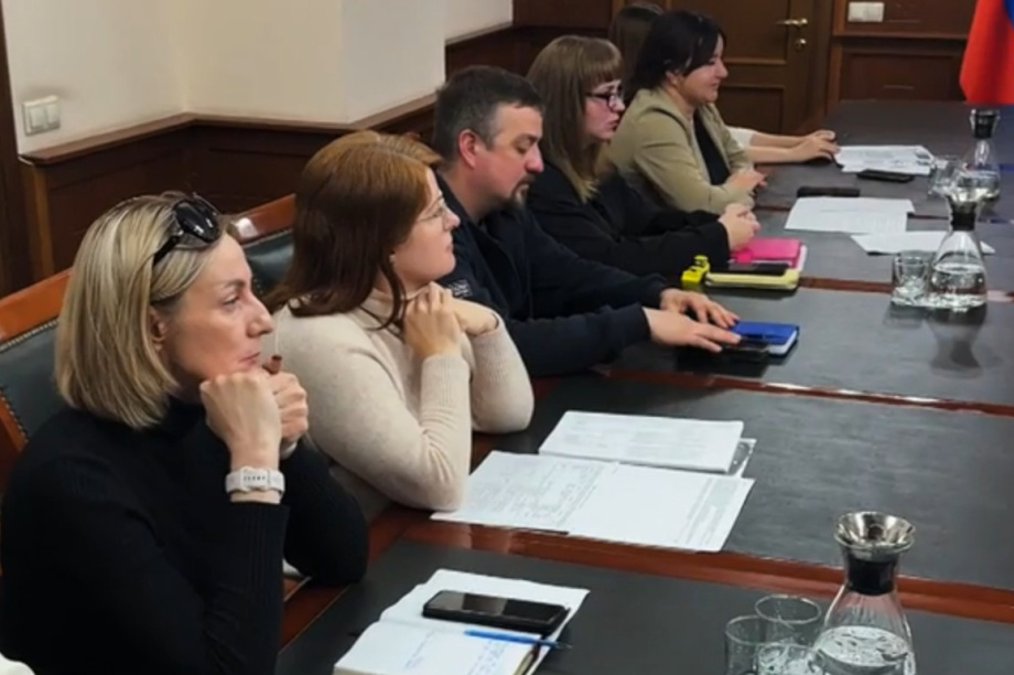 Губернатор Владимир Солодов лично встретился с подписчиками своих соцсетей. Скрин с видео тг-канала «Солодов. Камчатка». Фотография 6