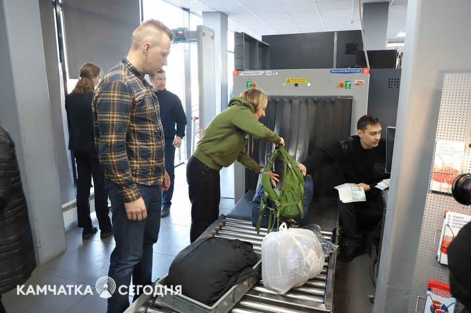 Эксперимент по ограничению провоза икры стартовал на Камчатке. Фоторепортаж. Фото: Виктор Гуменюк\ИА "Камчатка". Фотография 9