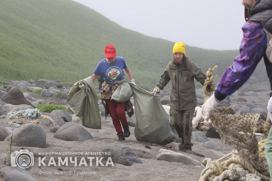 Заповедный берег юга Камчатки очистили от мусора. фото: Виктор Гуменюк. Фотография 42