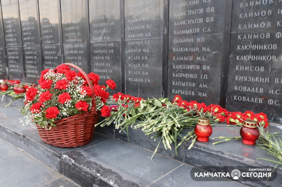 Всероссийская минута молчания. Фото: Виктор Гуменюк / информационное агентство "Камчатка". Фотография 19