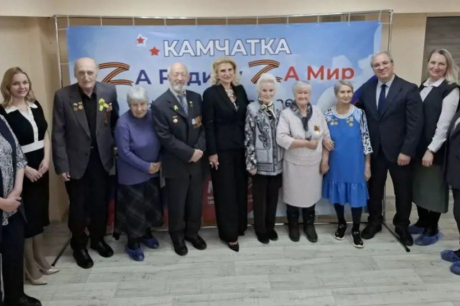 Делегация Санкт-Петербурга встретилась с блокадниками на Камчатке. Фото: kamgov.ru