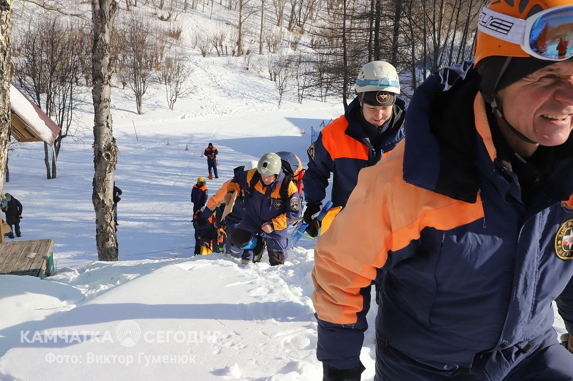 Тренировка по поиску людей в лавинах на Камчатке. Фоторепортаж. Фото: Виктор Гуменюк/ИА "Камчатка". Фотография 38