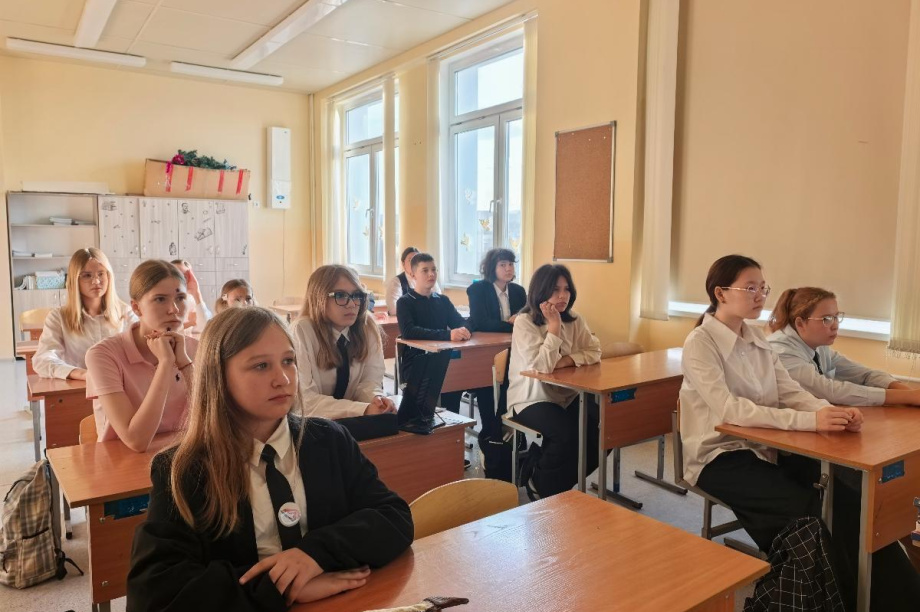 Стартовал обновленный курс «Разговоры о важном» для камчатских школьников. kamgov.ru