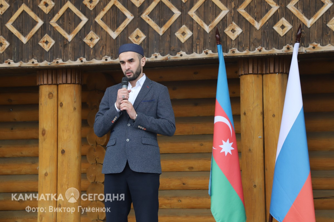 День независимости Азербайджана отметили на Камчатке. Фоторепортаж. фото: Виктор Гуменюк. Фотография 10