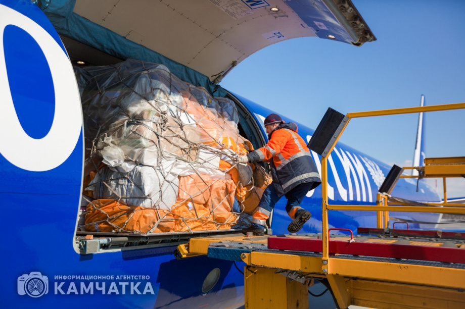 Посылки с Камчатки доставят жителям Курской и Белгородской областей бесплатно. Фото: Матвей Парамошин