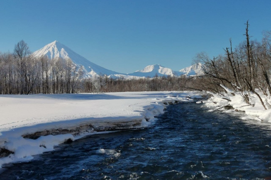 На Камчатке в Раздольном сточные воды сливают в реку Авача. Фото: ИА "Камчатка"
