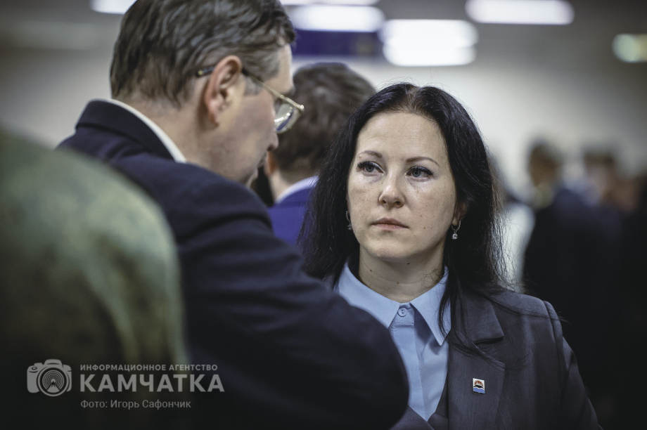 Губернатор Камчатского края Владимир Солодов огласит послание органам власти субъекта (фоторепортаж). Фото: «Камчатка Сегодня» / Игорь Сафончик. Фотография 15