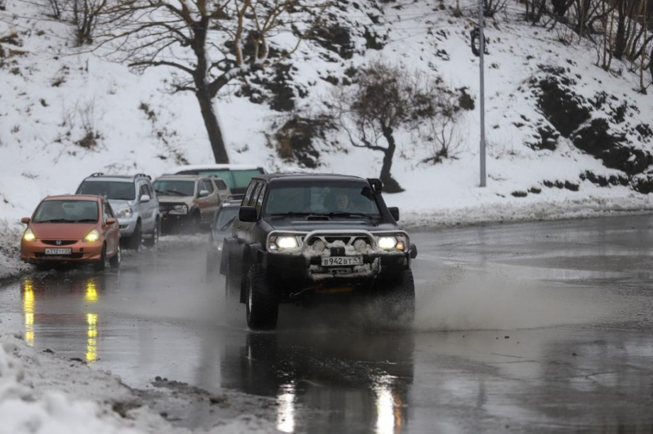 Губернатор назвал состояние дорог в Петропавловске неудовлетворительным. Фото: ИА "Камчатка"/архив