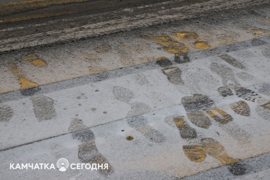 Первый снег выпал в столице Камчатки. Фоторепортаж. Фото: Виктор Гуменюк\ИА "Камчатка". Фотография 9