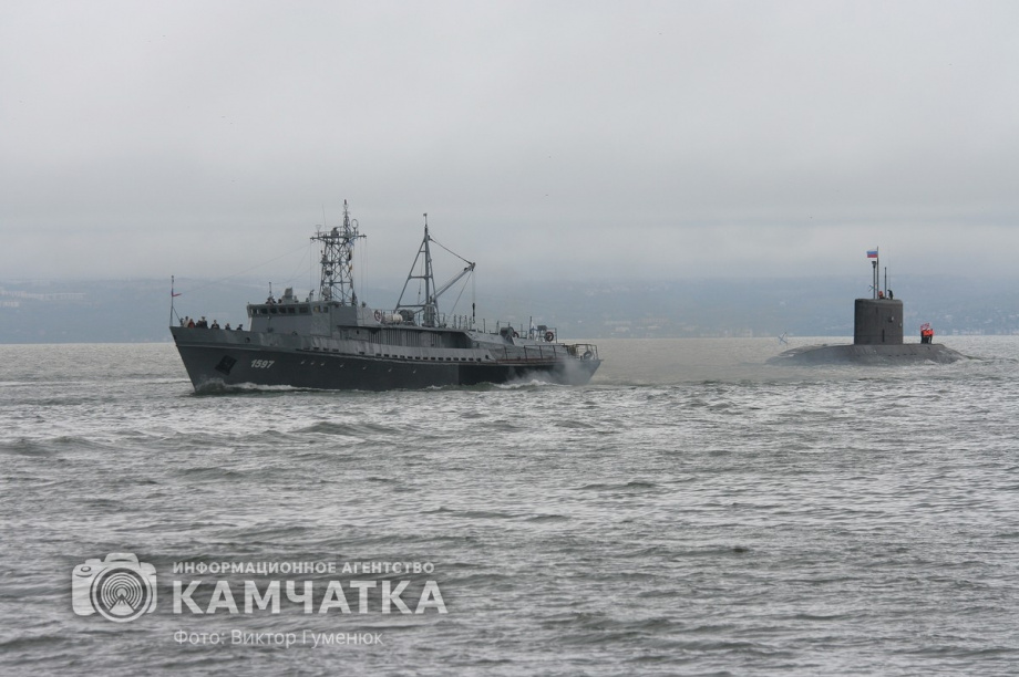 Камчатка празднует День Тихоокеанского флота. Фотоподборка. Фото: Виктор Гуменюк. Фотография 20