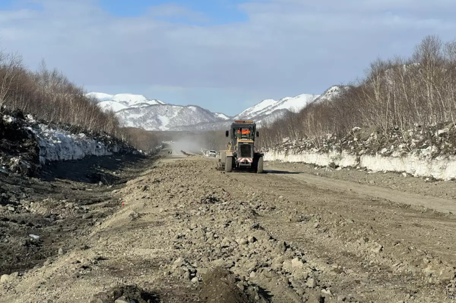 На Камчатке готовятся асфальтировать новый участок трассы до Усть-Большерецка. . Фотография 2