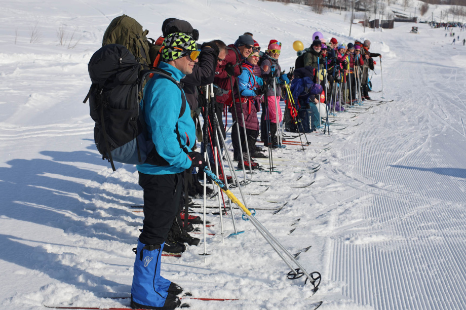 Лыжный поход в честь 8 Марта от турклуба «Медведь». Фото: «Камчатка Сегодня» \ Игорь Сафончик. Фотография 3