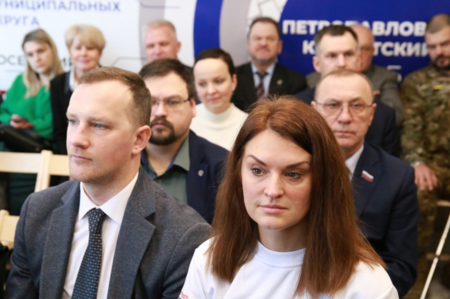 Ирина Унтилова: Штаб – это сосредоточение всех возможностей для решения проблем, вопросов и инициатив наших граждан  . Фото: zaksobr.kamchatka.ru. Фотография 20