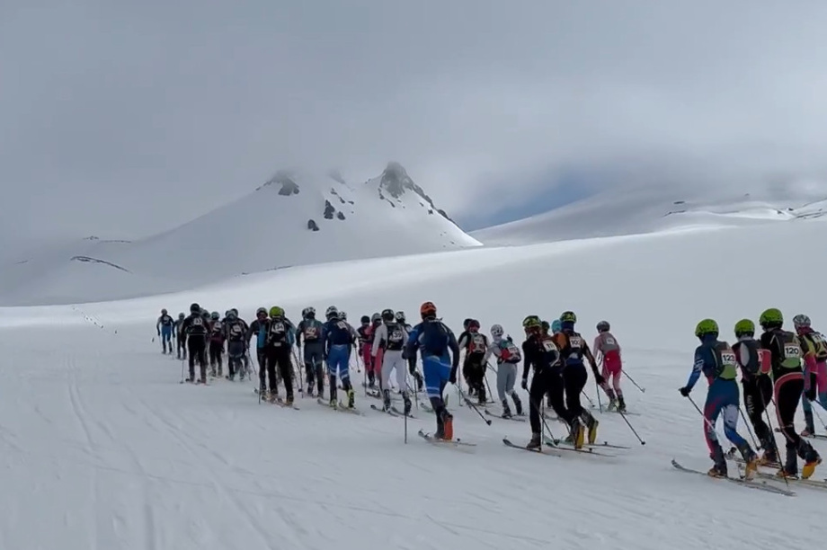 Вулканический накал страстей чемпионата по ски-альпинизму на Камчатке. Фото  сайта kamgov.ru. Фотография 1