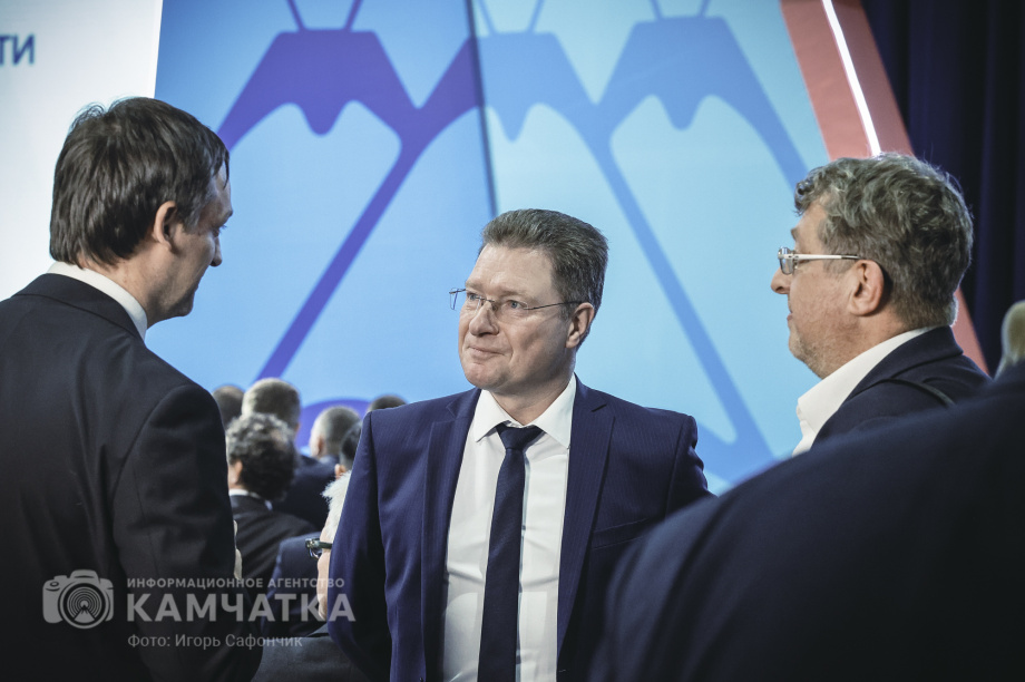 Губернатор Камчатского края Владимир Солодов огласит послание органам власти субъекта (фоторепортаж). Фото: «Камчатка Сегодня» / Игорь Сафончик. Фотография 40