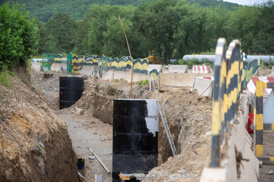 На федеральной трассе А-401 в Петропавловске-Камчатском продолжаются дорожные работы. Фото: Устой-М. Фотография 5