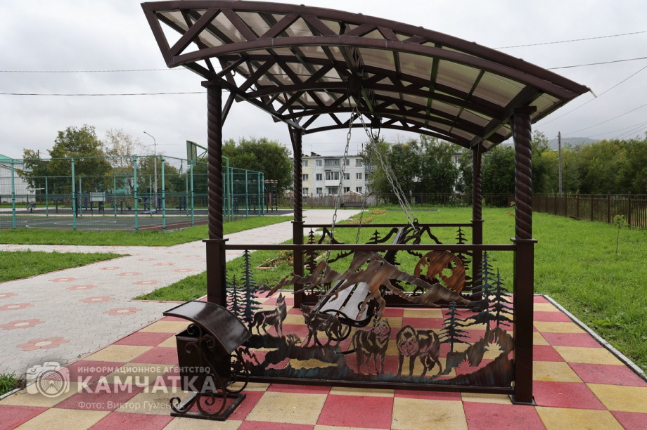 Памятник участникам СВО откроют в камчатском посёлке Сокоч. Фото: Виктор Гуменюк. Фотография 14