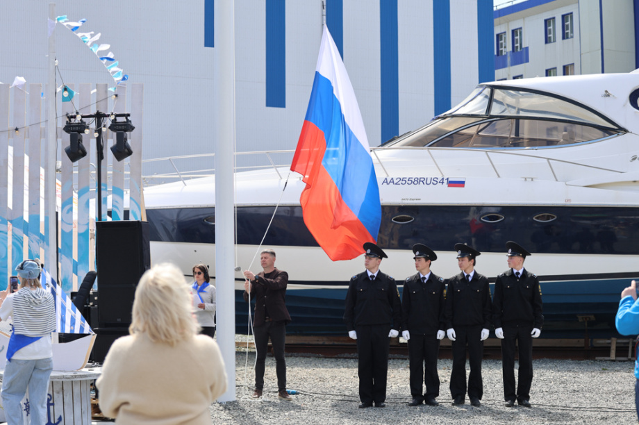 На Камчатке отметили День России и открыли яхтенный сезон фестивалем «Ух ты! Яхты!».. Фото: «Камчатка Сегодня» \ Игорь Сафончик. Фотография 35