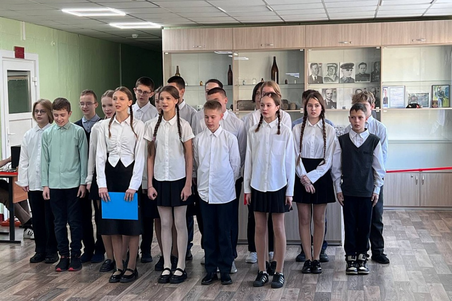 В средней школе №30 начал работу музей Курильского десанта. Фото: Дума ПКГО. Фотография 10