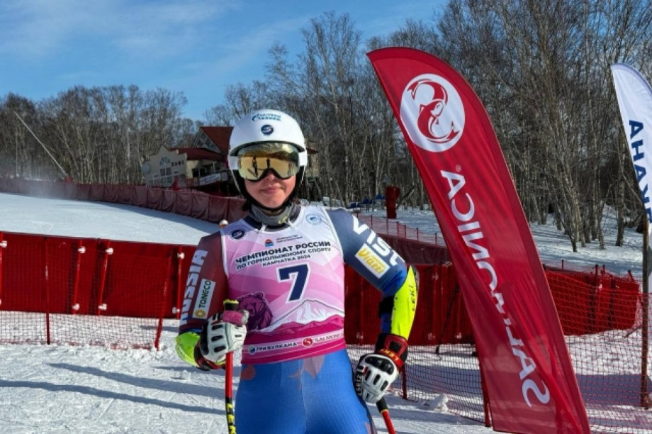 Камчатских спортсмены привезли три медали с чемпионата России по горнолыжному спорту. Фото: Всероссийская федерация горнолыжного спорта. Фотография 1