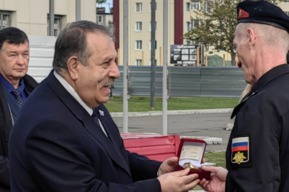 Митинг, посвящённый 106-й годовщине со дня основания прославленного воинского подразделения, состоялся в Петропавловске-Камчатском. Фото: Городская Дума ПКГО. Фотография 2