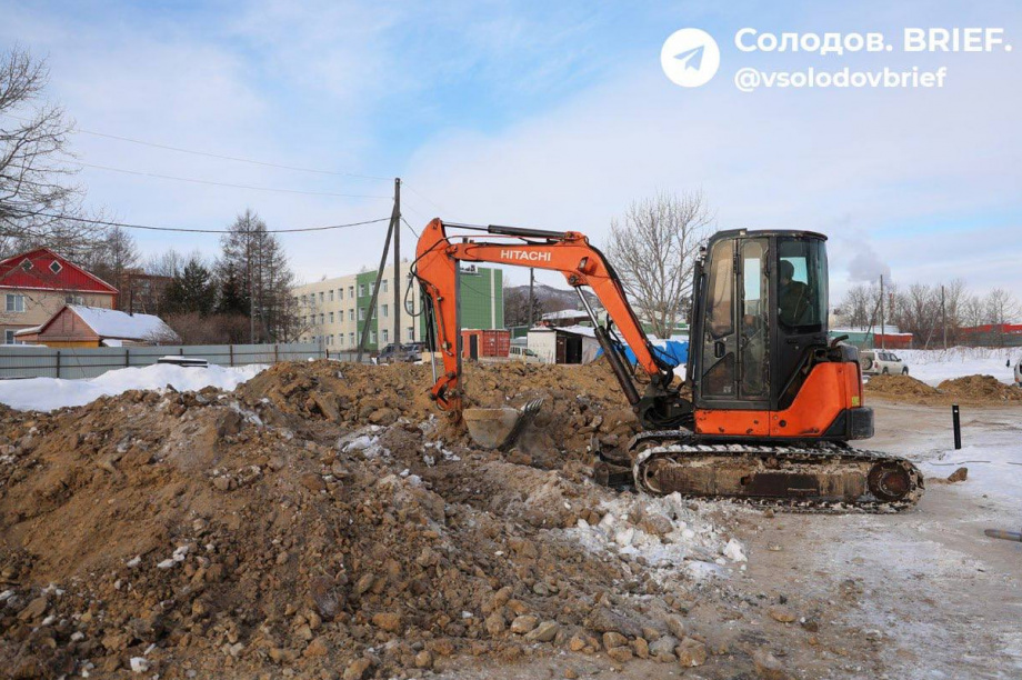 Набережная в камчатском городе Елизово обретает новые очертания. Фото: t.me/vsolodovbrief. Фотография 1