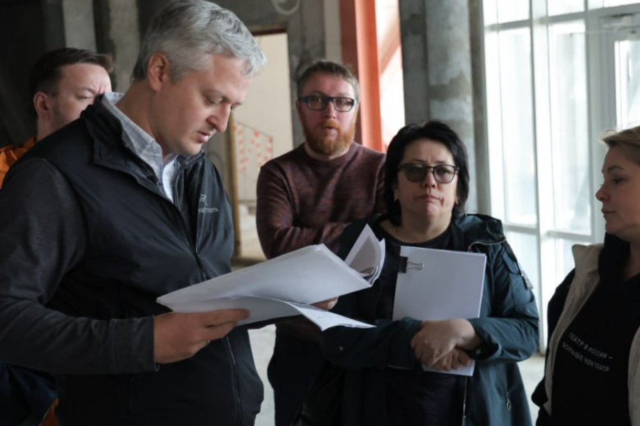 Наказание будет заслуженным — губернатор Камчатки об ответственности за срыв сроков сдачи театра кукол. Фото: kamgov.ru. Фотография 5