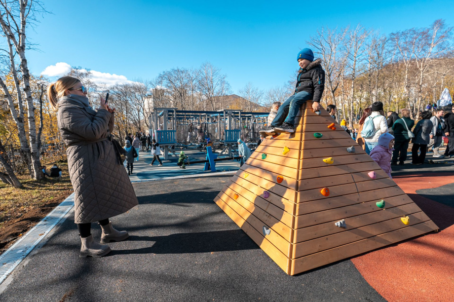 В Петропавловске открыли обновлённый парк «Электрон». . Фотография 17
