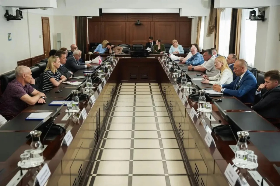  В защиту рыбаков Камчатки Ирина Яровая обратилась к Председателю Правительства РФ. . Фотография 2