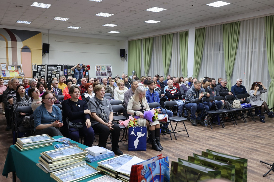  Камчатские покорители вершин отметили значимые даты — 100-летие отечественного и 65-летие регионального альпинизма. Фото: Виктор Гуменюк. Фотография 15